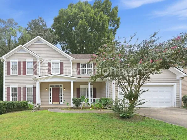 680 Watson Cv, Stone Mountain, GA 30087