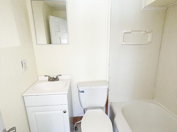 4th image of 3500 Elm St #11028699
