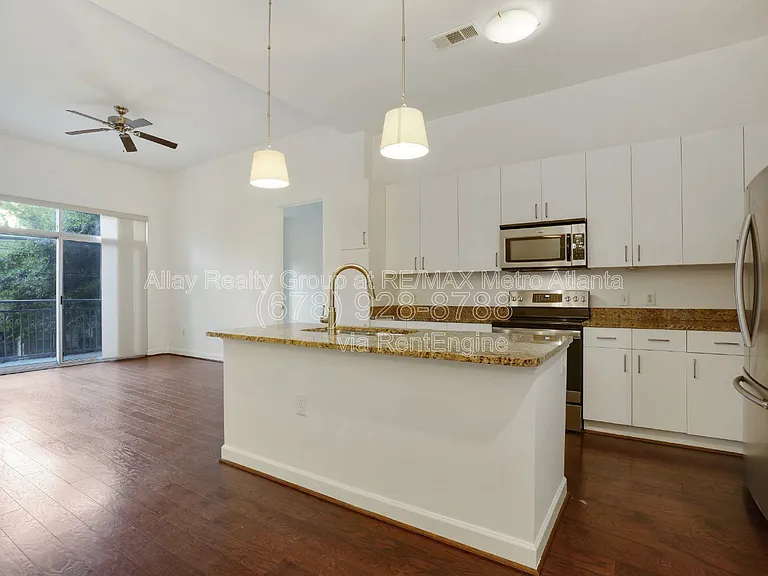 711 Cosmopolitan Dr #105 — Photo 8