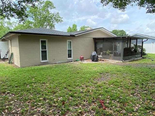 2nd image of 4403 Willow Run Pl