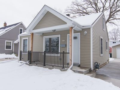 1012 S 111th St, West Allis, WI, 53214