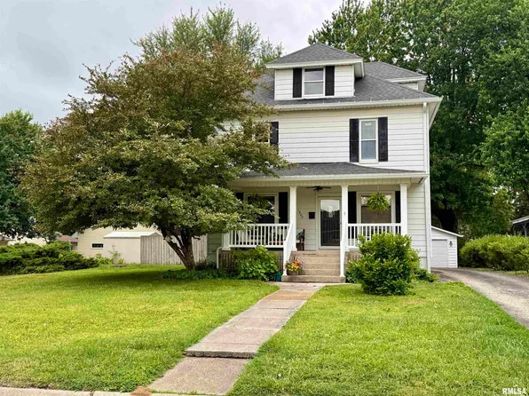1902 N Broad St, Galesburg, IL 61401