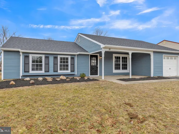 16 Aberdale Ln, Sicklerville, NJ 08081