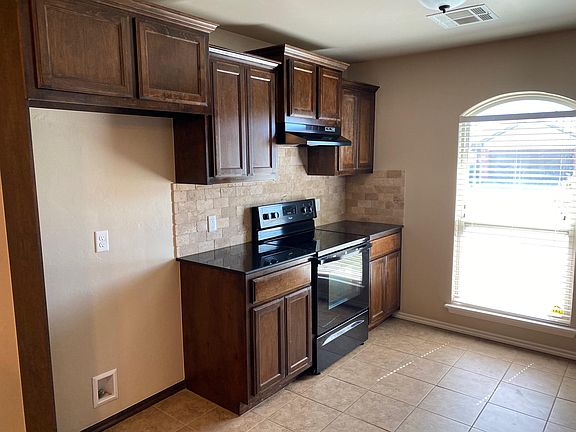 5th image of 2341 NW 199th St