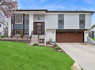 140 Wedgewood Way, Bolingbrook, IL 60440