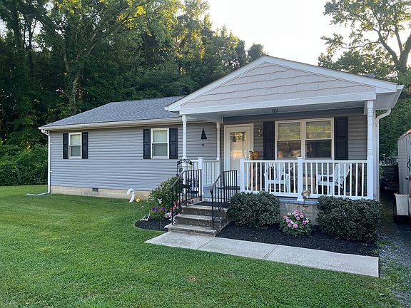 5th image of 318 Sawmill Ln