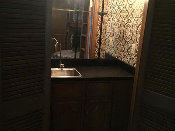 Small Bar