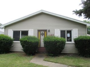 1162 Cherrylawn Dr, Pontiac, MI 48340