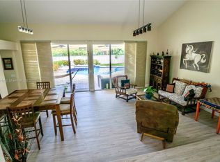 1049 Laguna Springs Dr #1049, Fort Lauderdale, FL 33326