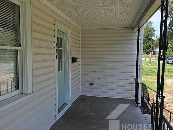 2nd image of 374 Saint Andrews St