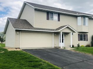 2006 Brittany Ct, Shakopee, MN 55379