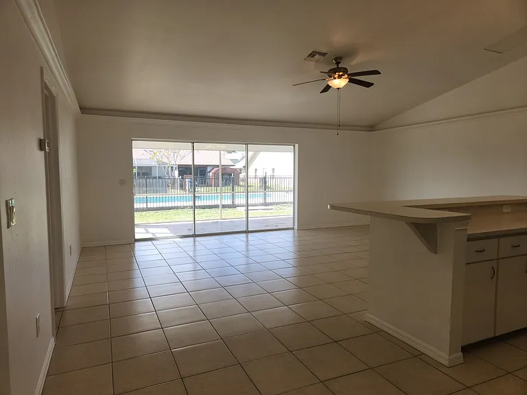 4714 Skyline Blvd — Photo 19