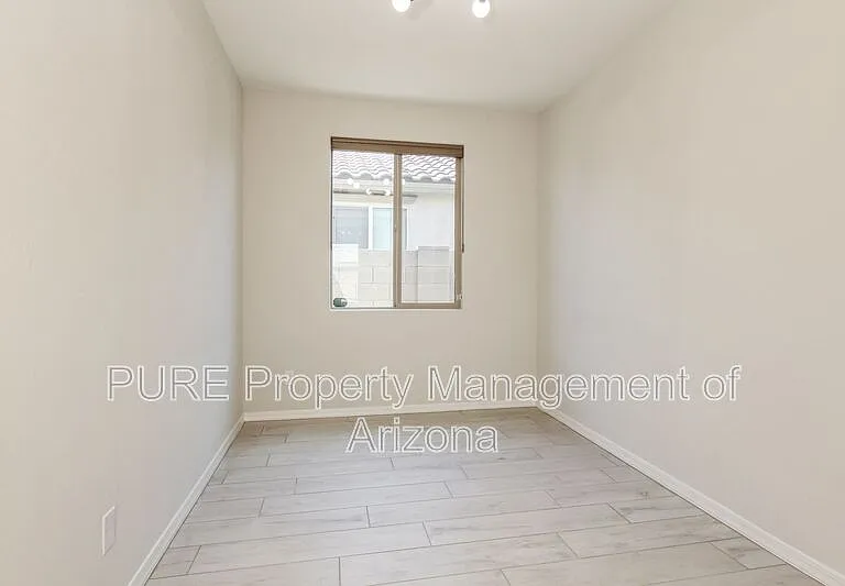 17568 W Missouri Ave — Photo 8