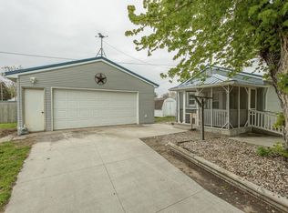 2203 4th St, Columbus, NE 68601