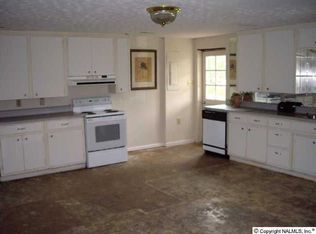 2676 Dug Hill Rd, Brownsboro, AL 35741