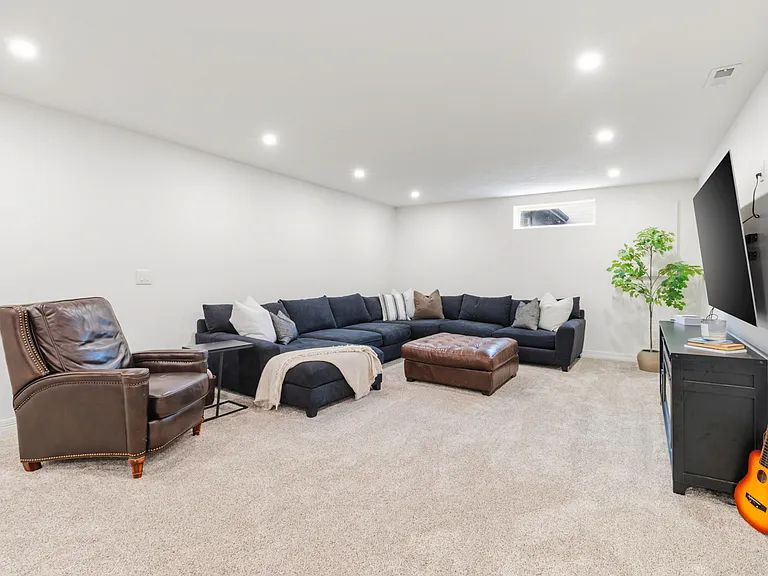 19506 Shadow Ridge Dr — Photo 35
