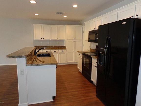 5th image of 2565 E Southern Ave Unit 113