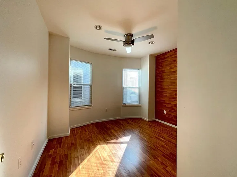 120 S 46th St #2B — Photo 9