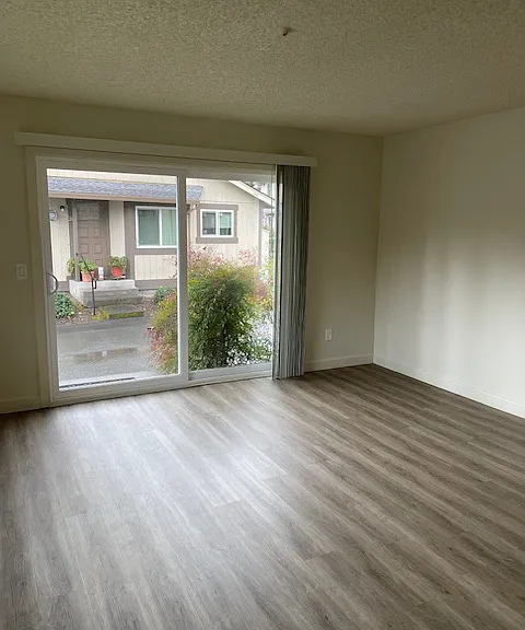 Vista Del Robles Apartments — Photo 12