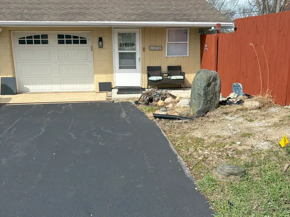 531 Orchard Ln #2, Beecher, IL 60401