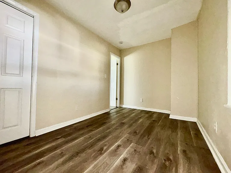 5614 S Main St — Photo 27