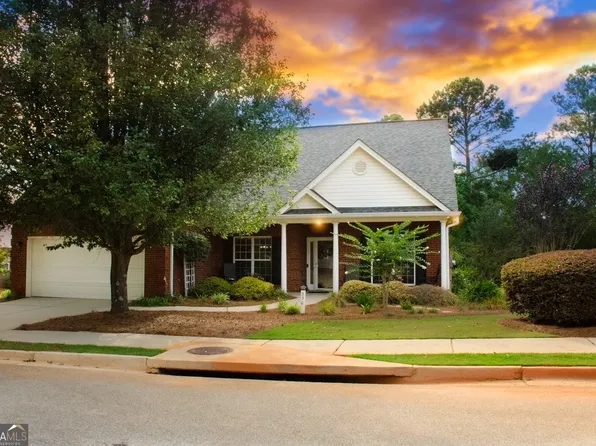 330 Crossroads Dr, Social Circle, GA 30025