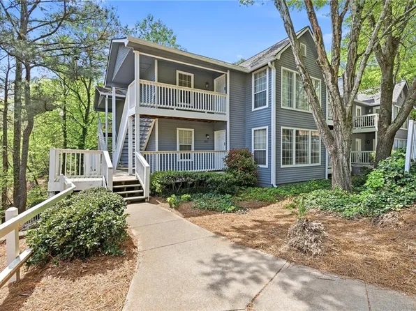 1202 Gettysburg Pl, Sandy Springs, GA 30350