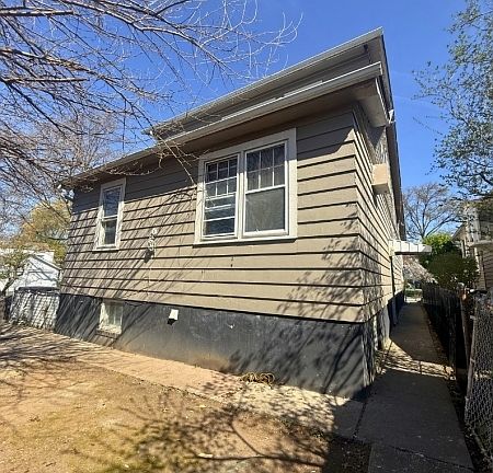 2nd image of 12 Hillcrest Rd