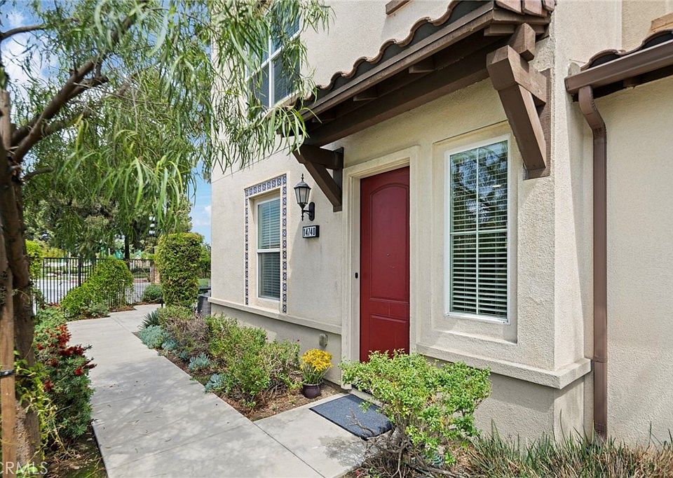1st image of 14740 Palmera Ct
