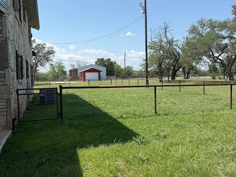 517 FM 473 — Photo 2