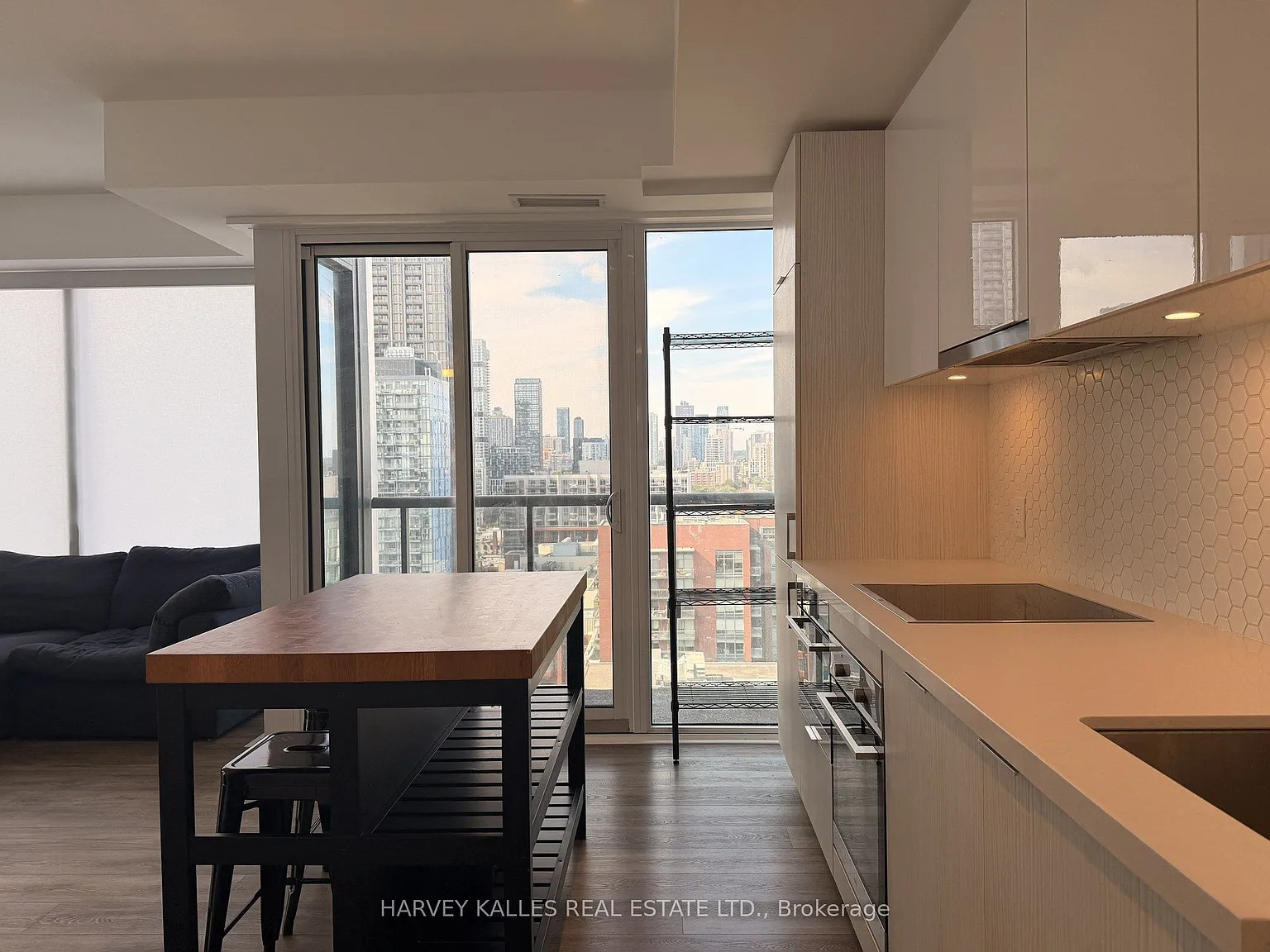 2 bed, $3,000 — Photo 4