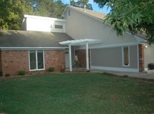 205 Setter Ln, Starkville, MS 39759