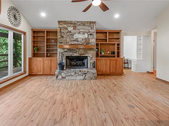 4th image of 9997 Calhoun Rd