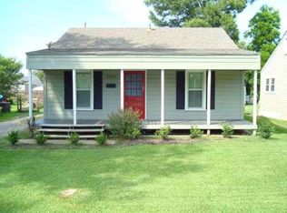 3800 Kinard St, Groves, TX 77619