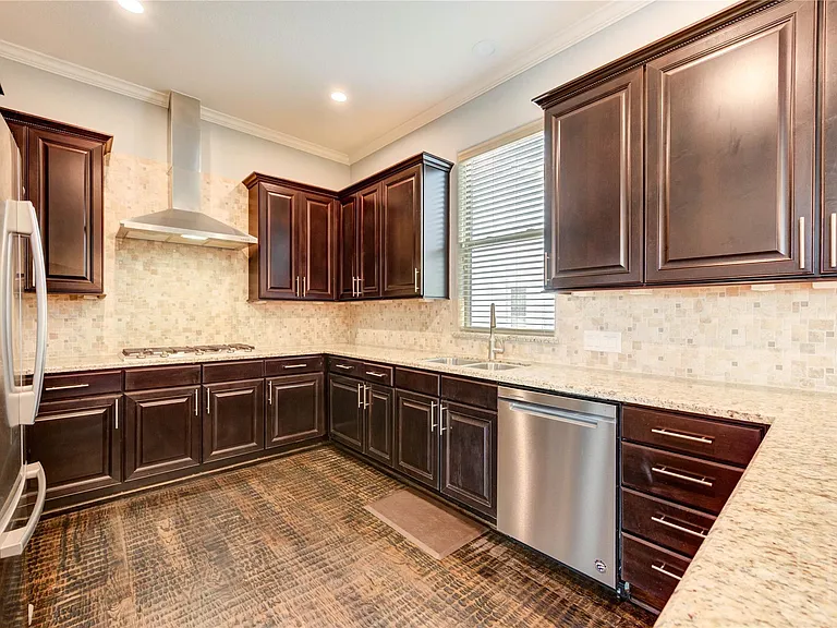 5711 Allen St — Photo 21