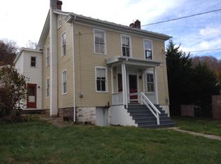 17 N 5th St, Newport, PA 17074