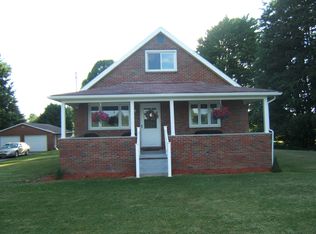 3011 Eastbrook Volant Rd, New Castle, PA 16105