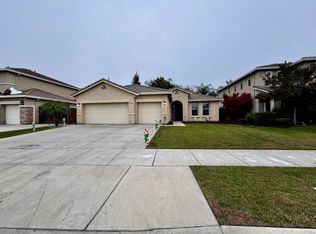 2945 W Vine Ave, Visalia, CA