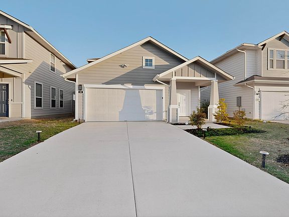 2nd image of 284 Delta Cres