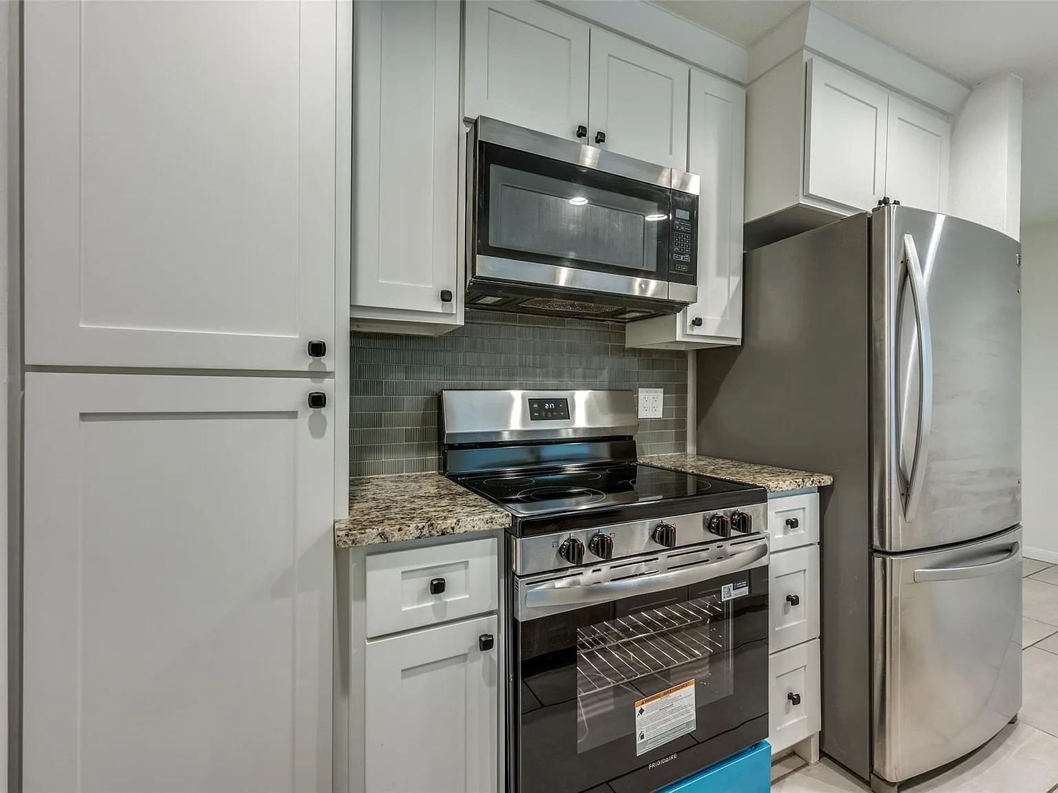 2 bed, 1.5 bath, 1053 sqft, $2,699 — Photo 4