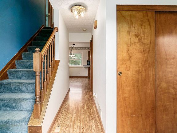 2nd image of 5612 Whispering Oak Blvd