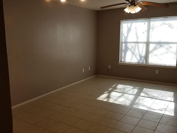 5th image of 1006 Bland Dr
