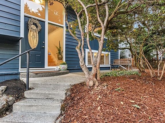 2nd image of 1229 158th Ave SE