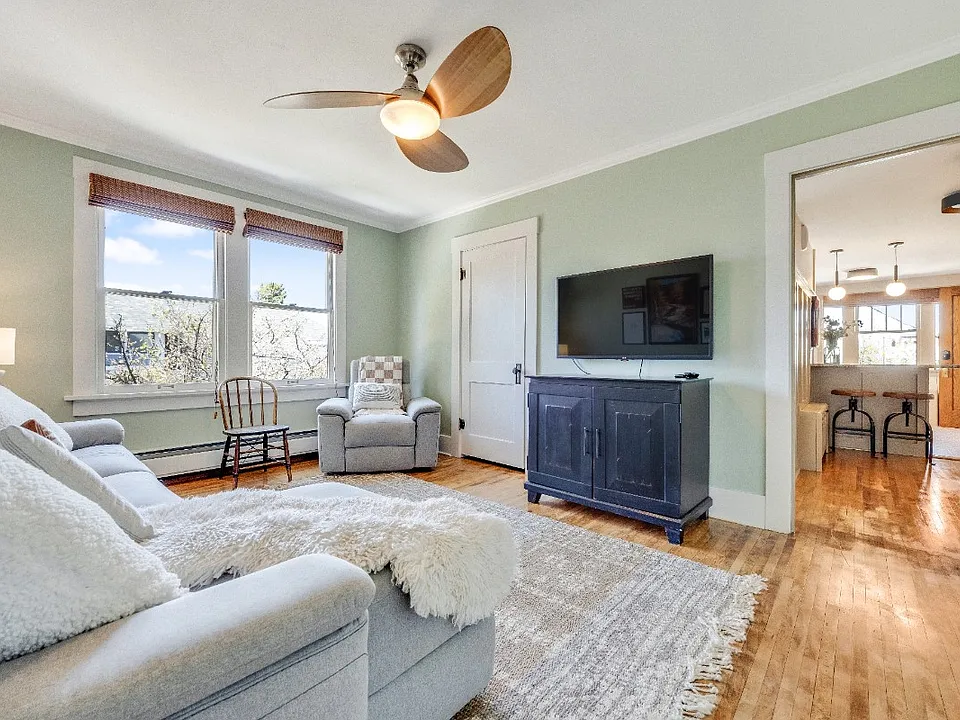 303 E Olive St #2