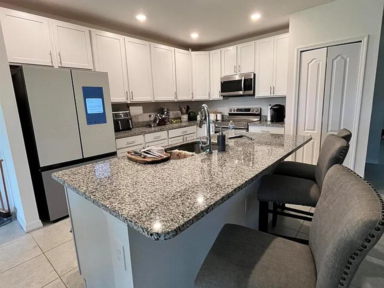 1425 SW Vicuna Ln — Photo 4