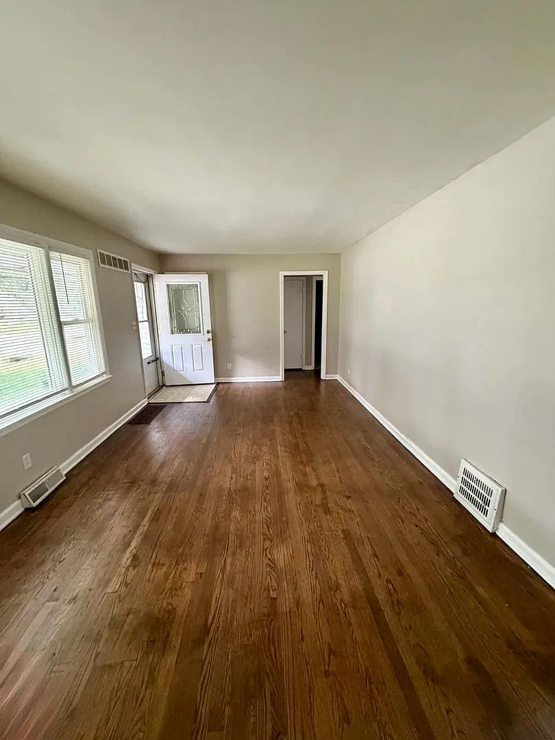 Beautiful 3-Bedroom Home for Rent in Raytown, MO! — Photo 4