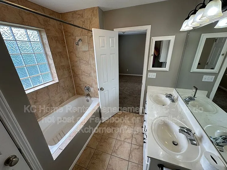 11314 N Lewis Ave — Photo 26