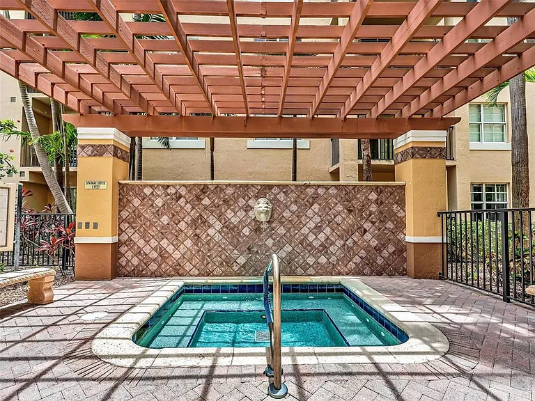 1801 N Flagler Dr #416 — Photo 43