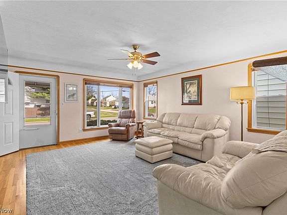 3rd image of 6394 Westminster Dr