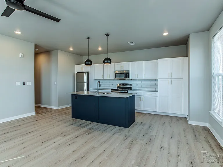 Centerstone Market + Lofts — Photo 50